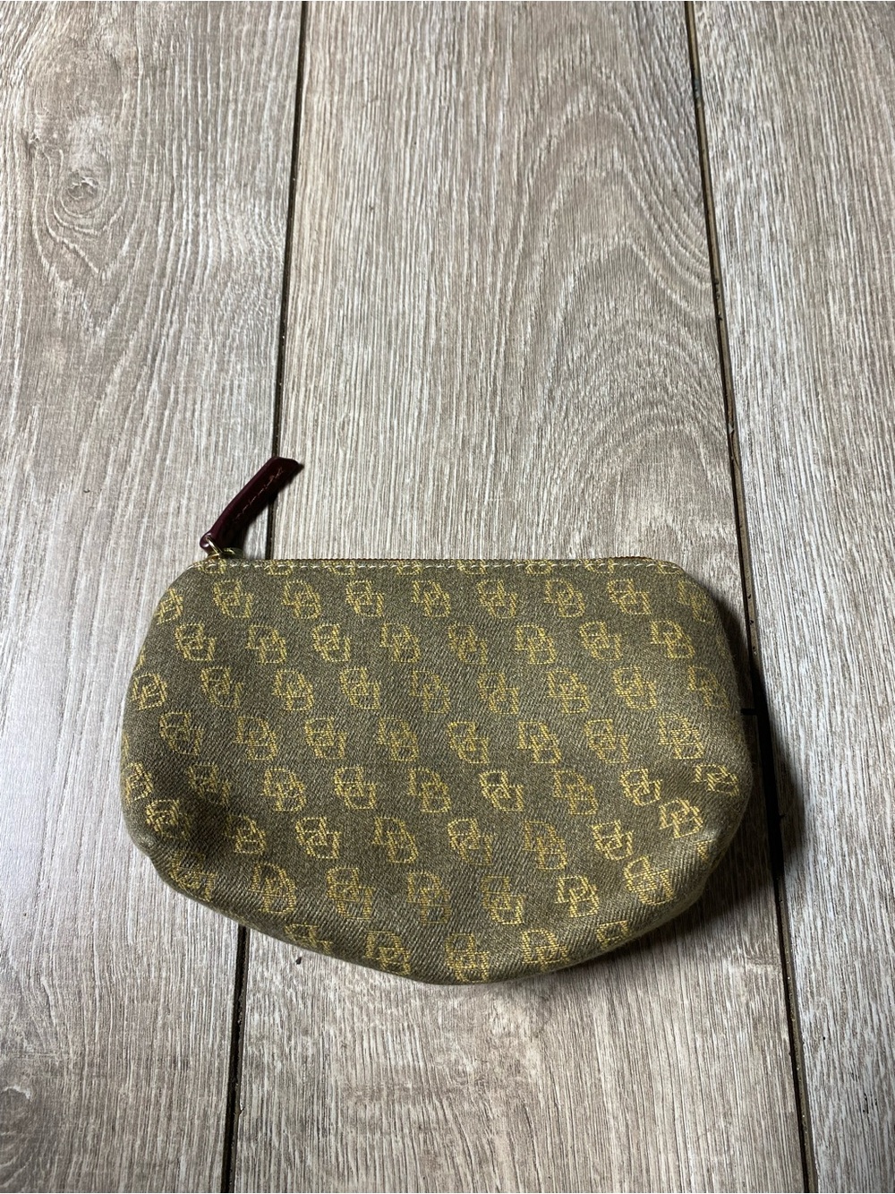 Vintage Dooney & Bourke Green Signature DB Monogram Canvas Coin Purse Pouch Wall